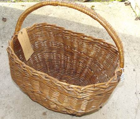 Shopping basket made by Sid Mullings of Market Lavington in about 1950 and given to Market Lavington Museum by his daughter.